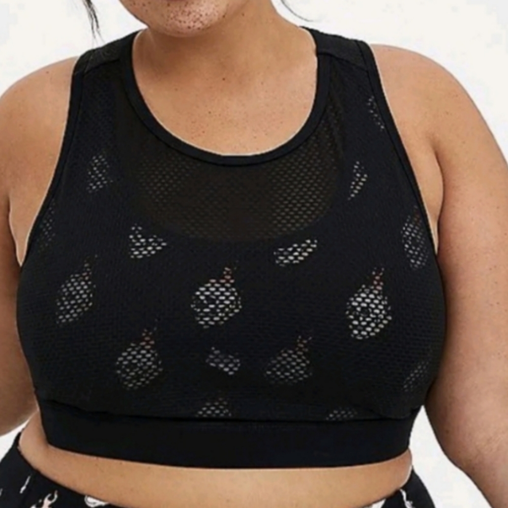Torrid Plus Size Black Overlay Mesh Skulls Racerback Sport Bra Size 2X 18 NWT